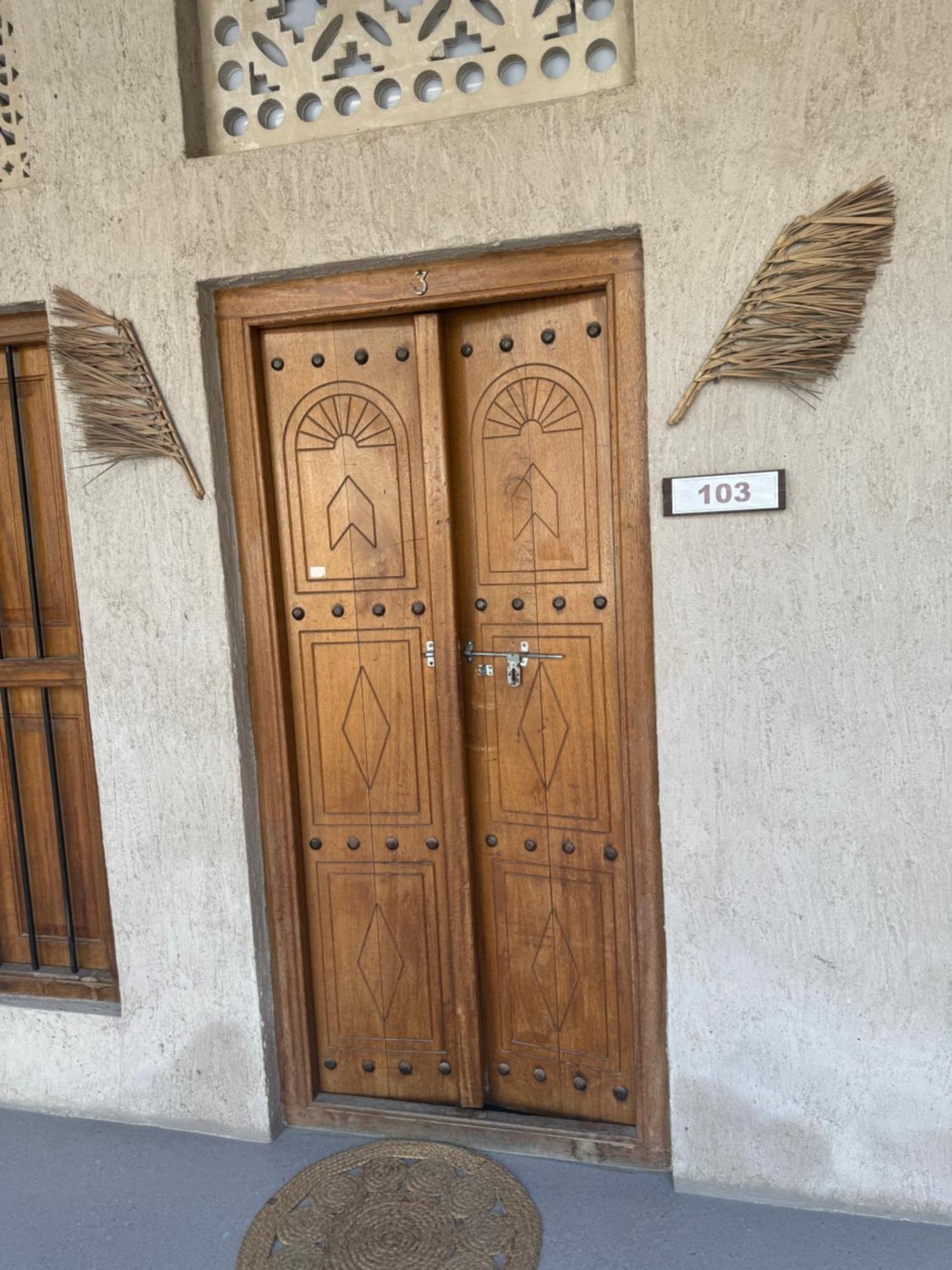 Heritage Home Guest House ドバイ エクステリア 写真