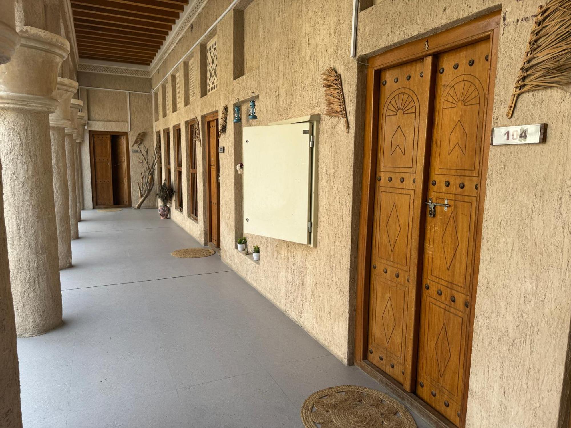 Heritage Home Guest House ドバイ エクステリア 写真
